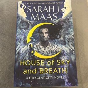 Book 2 in BookTok fav Sarah J Maas’ newest series, House of Sky and Breath